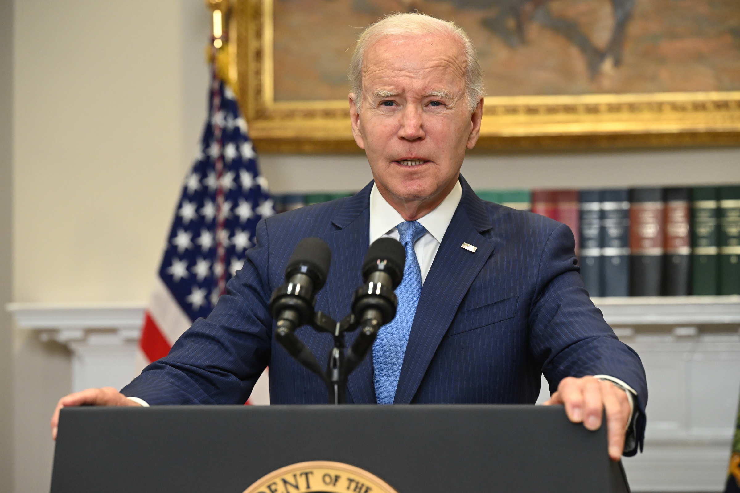 33fd9jk-highres-3545-1684376424 Tổng thống Joe Biden phát biểu tại Nhà Trắng ngày 17/5. Ảnh: AFP