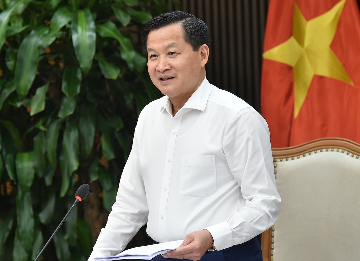 Phó thủ tướng Lê Minh Khái phát biểu tại cuộc họp chiều 24/5. Ảnh: VGP