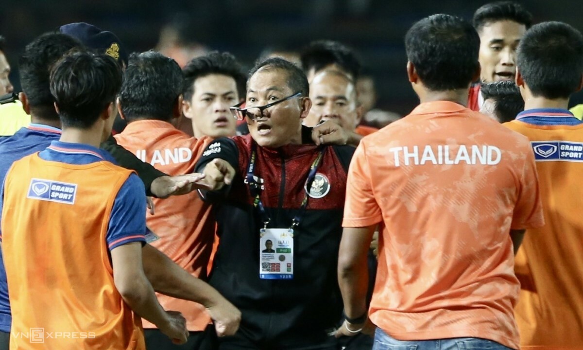 untitled-9068-1684298795 Ông Sumardji trong vụ hỗn chiến giữa Thái Lan và Indonesia ở chung kết SEA Games. Ảnh: Lâm Thỏa