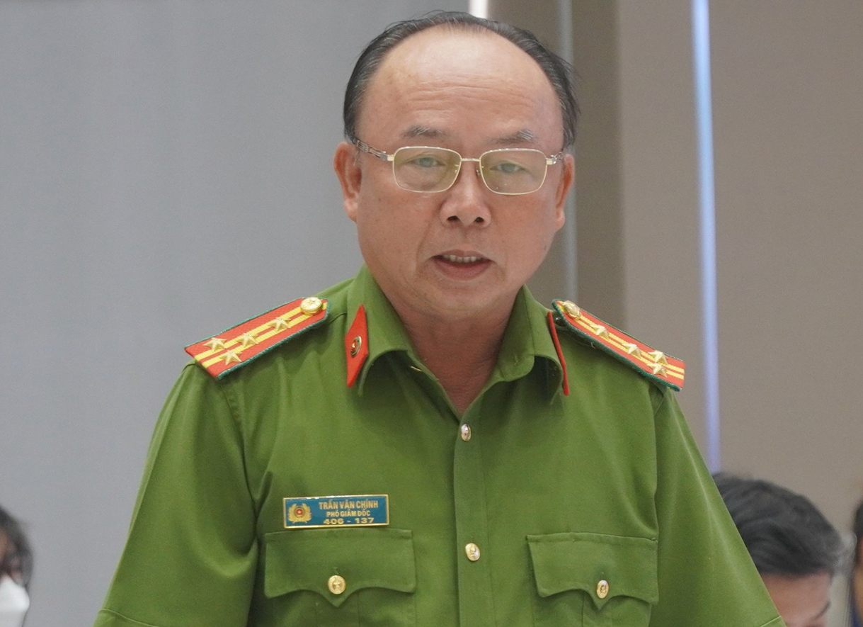 chinh-3448-1686135699 Đại tá Trần Văn Chính thông tin vụ án trong buổi họp báo UBND tỉnh Bình Dương chiều 7/6. Ảnh: Phước Tuấn