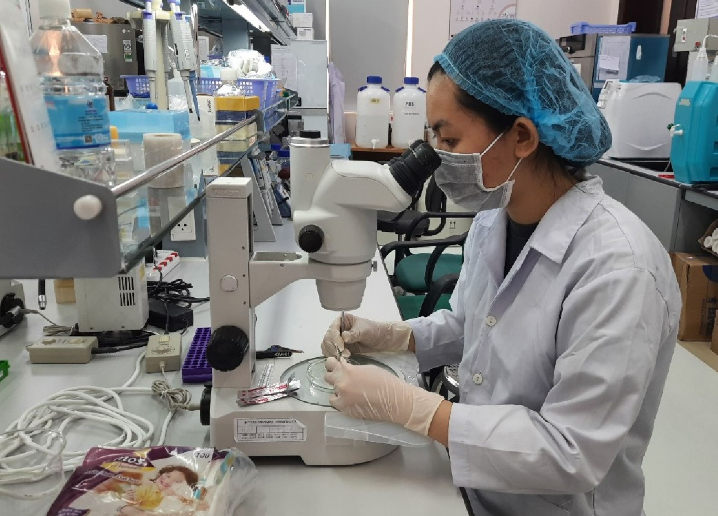 anh-minh-hoa-hoi-nghi-4102-167-8237-1468-1690820741 Nghiên cứu khoa học tại Đại học Quốc tế - Đại học Quốc gia TP HCM. Ảnh:Văn Tân