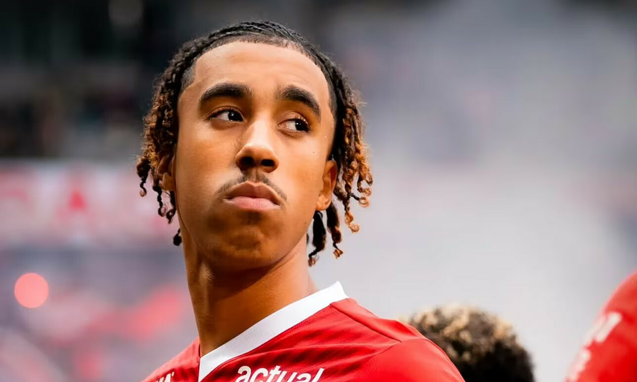 leny-yoro-1721215823-3029-1721216206-1 Leny Yoro trong một trận đấu cho Lille mùa 2023-2024. Ảnh: AS