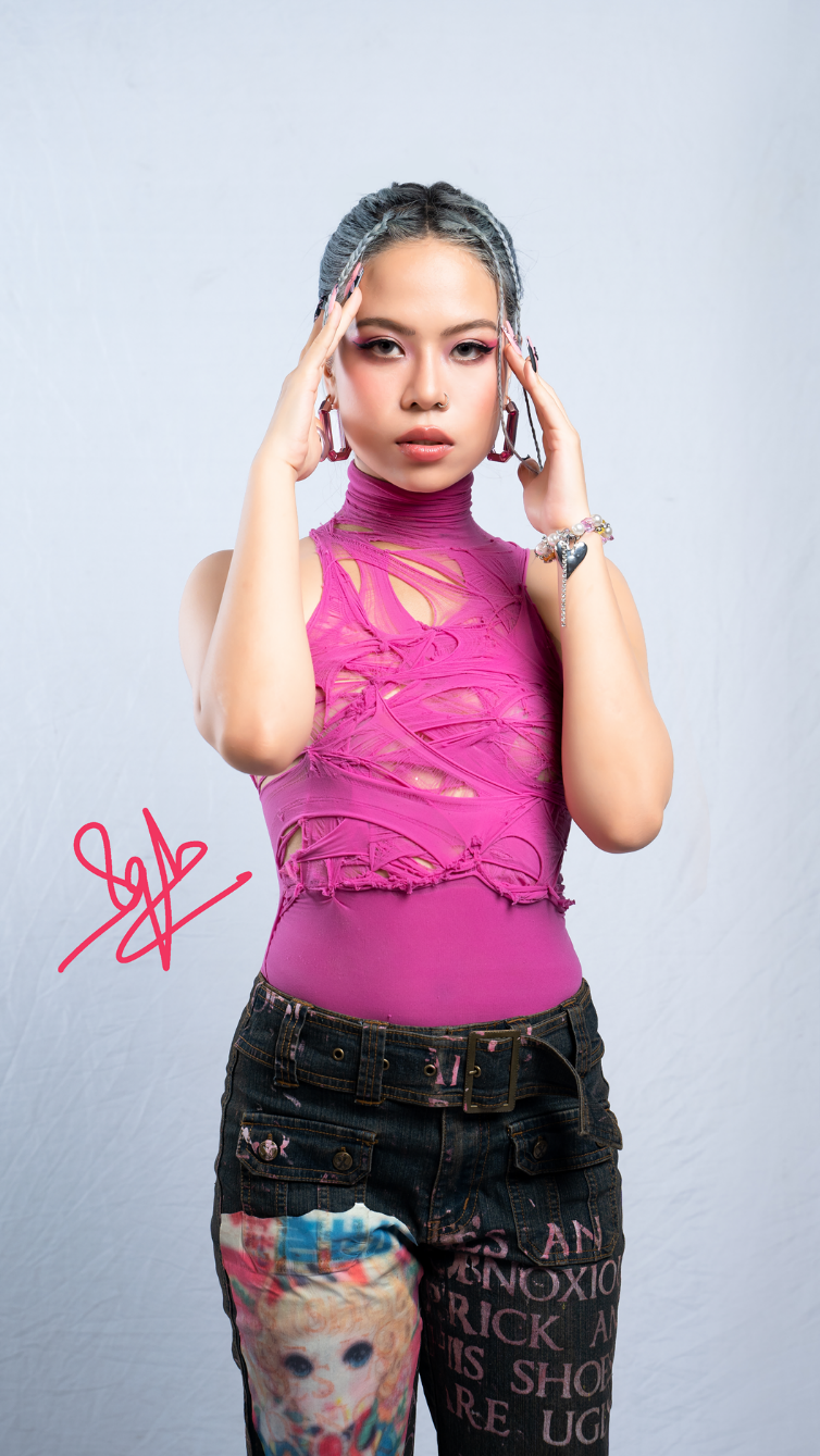 tlinh-8103-1721092287-1 Rapper tlinh theo đuổi hình ảnh, âm nhạc gợi cảm. Ảnh: MMusic