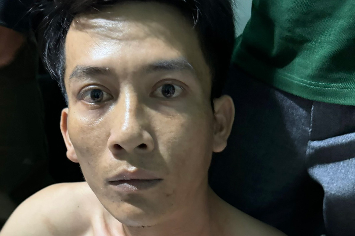 Phạm Ngọc Mỹ bị cảnh sát bắt giữ tại phòng trọ ở Tây Ninh. Ảnh: Ngọc Oanh