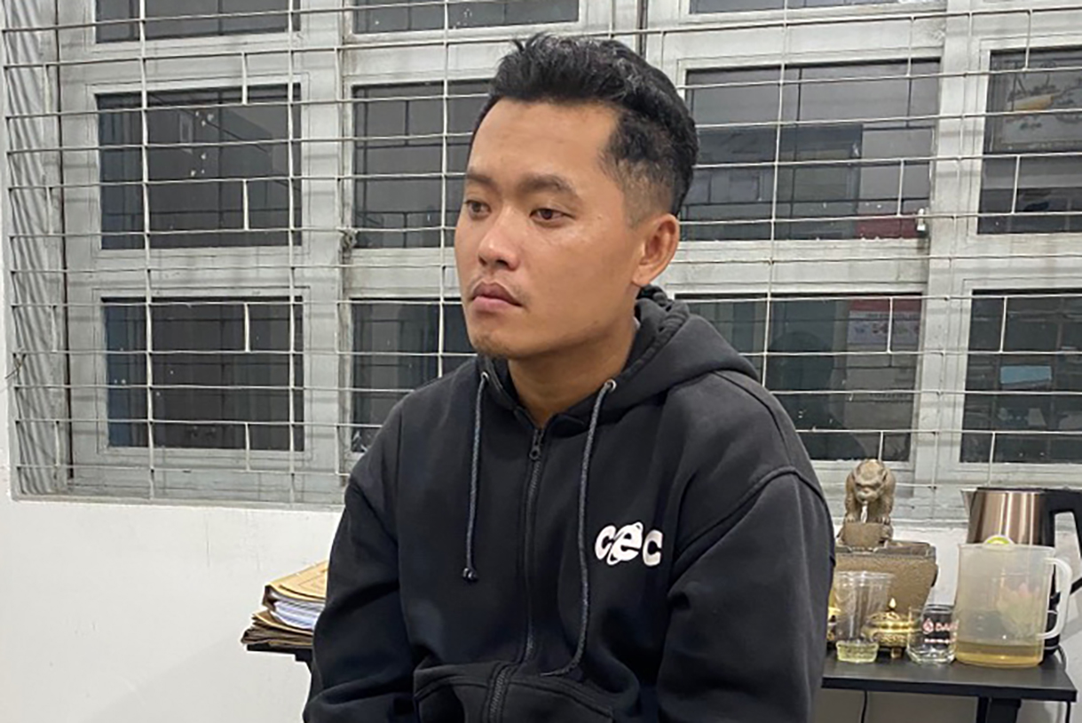 Hải tại cơ quan cảnh sát điều tra. Ảnh: Yên Khánh