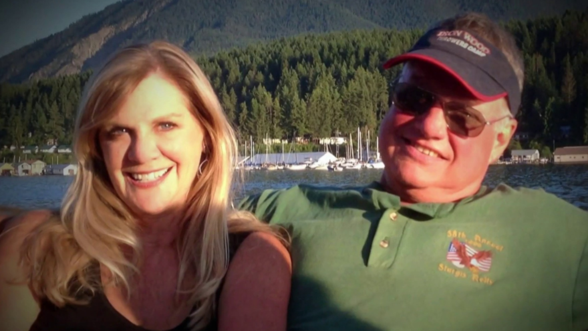 Vợ chồng Lori và Larry Isenberg. Ảnh: NBC