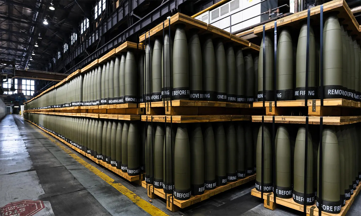 Đạn pháo 155 mm tại nhà máy ở thành phố Scranton, bang Pennsylvania, Mỹ tháng 4/2023. Ảnh: AP