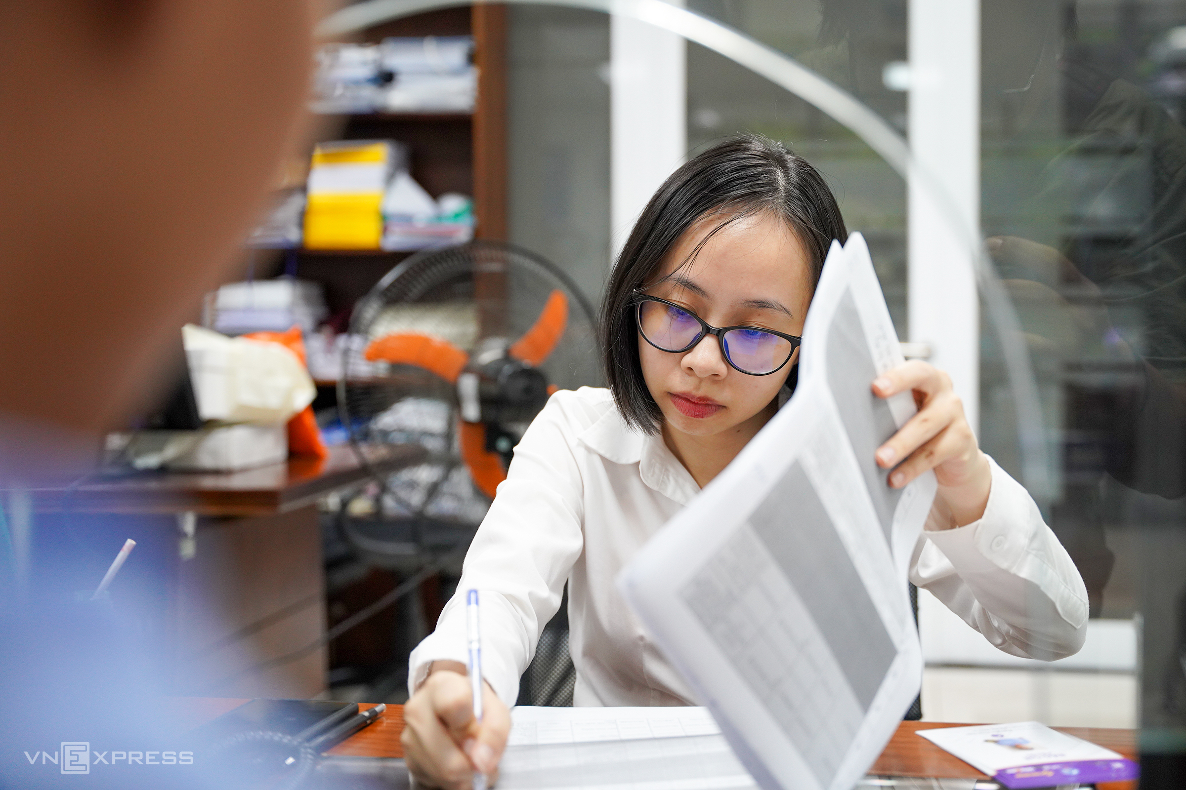 dsc01676-jpg-7751-1722830671 Công chức Đà Nẵng làm việc tại Trung tâm hành chính, tháng 5/2024. Ảnh: Nguyễn Đông