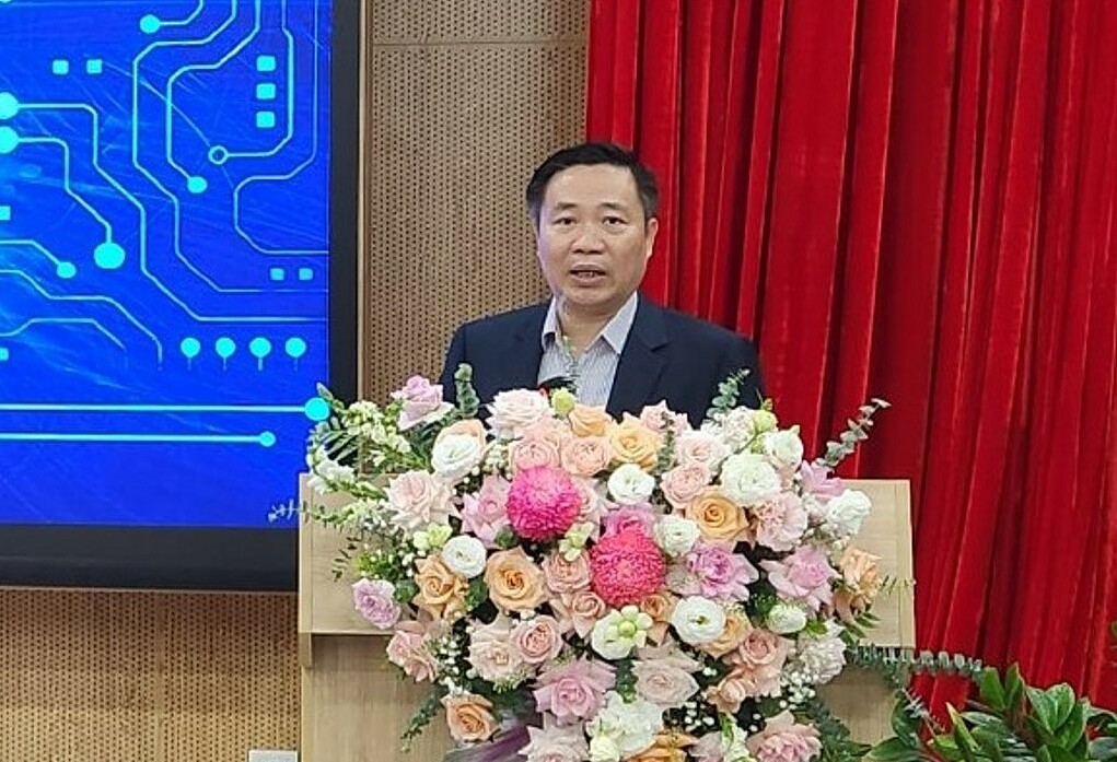 Phó ban quản lý Khu công nghệ cao Hòa Lạc Trần Đắc Trung phát biểu tại hội nghị. Ảnh: BTC