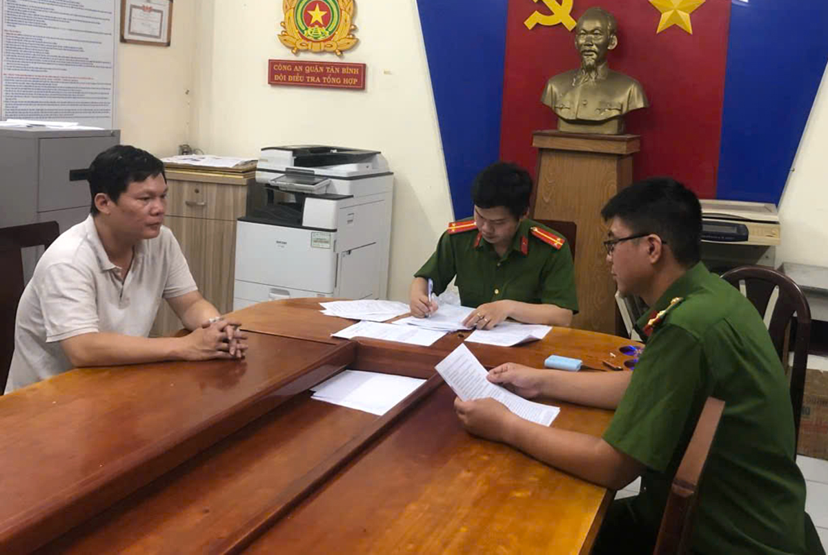 duc-6459-1723819357 Nguyễn Minh Đức tại cơ quan điều tra. Ảnh: Công an cung cấp