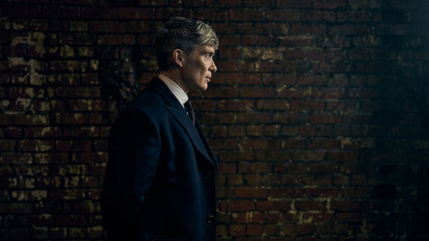 peaky-blinders-movie-9165-1727837853-1 Hình ảnh đầu tiên của dự án điện ảnh Peaky Blinders, nhân vật chính do Cillian Murphy thủ vai. Ảnh: Netflix