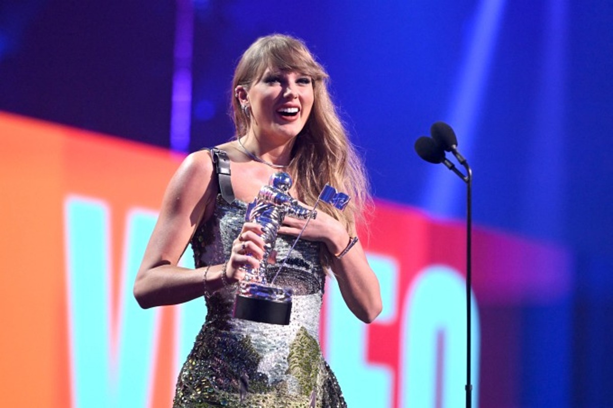 taylor-9447-1726116125-1726121-6278-8566-1726122254 Taylor Swift nhận giải Video của năm. Ảnh: AFP