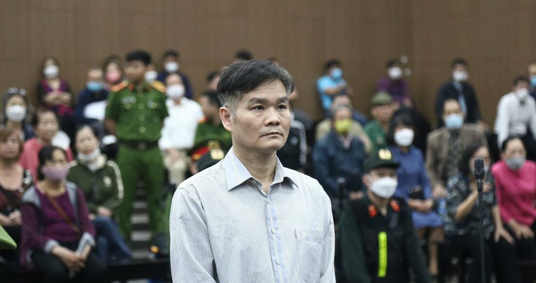 Bị cáo Phạm Thanh Hải nghe tuyên án, chiều 25/4. Ảnh: Danh Lam