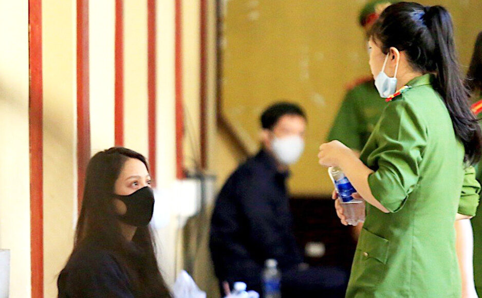 Bị cáo Trang trong lần ra tòa hồi tháng 11 năm ngoái. Ảnh: Đình Văn