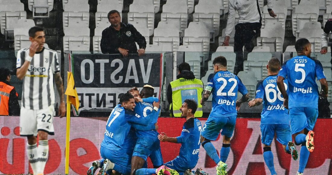 Di Maria thất vọng sau khi Napoli ghi bàn ấn định thắng lợi 1-0 ở phút bù trên sân Allianz ngày 23/4. Ảnh: AFP