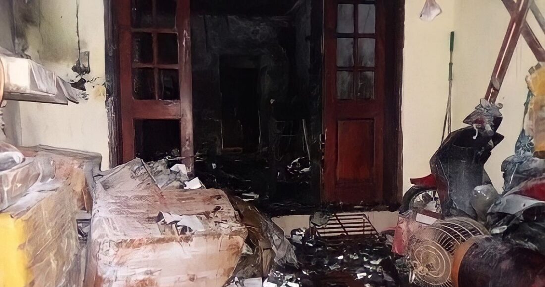 Tầng 1 nhà ông Trần Trọng Đức, Nam Đồng, Đống Đa bị lửa thiêu rụi tháng 1/2018.
