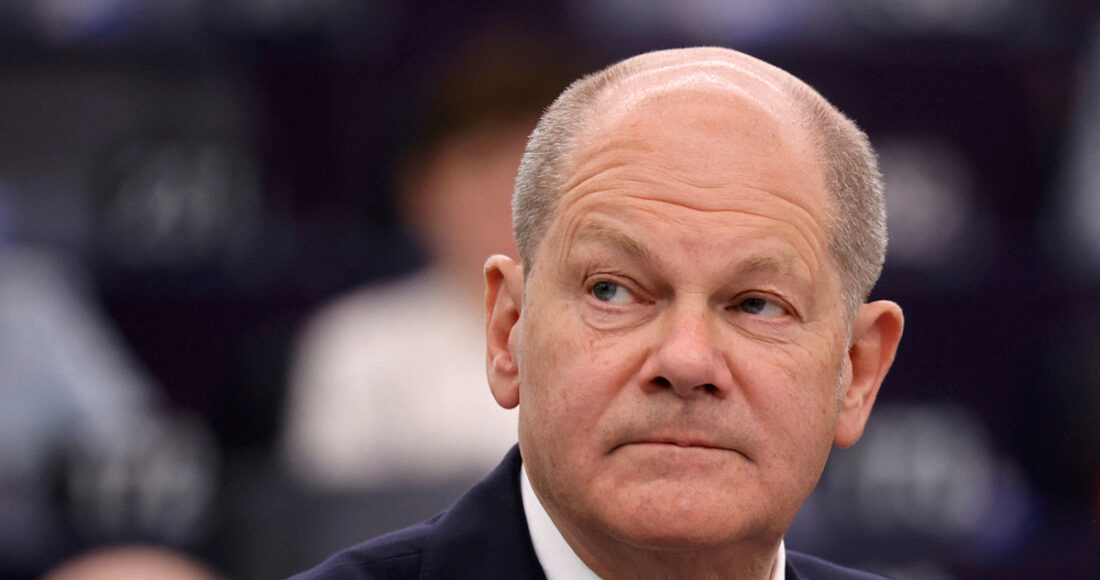 Thủ tướng Đức Olaf Scholz phát biểu trước Nghị viện châu Âu tại Strasbourg, Pháp, ngày 9/5. Ảnh: Reuters