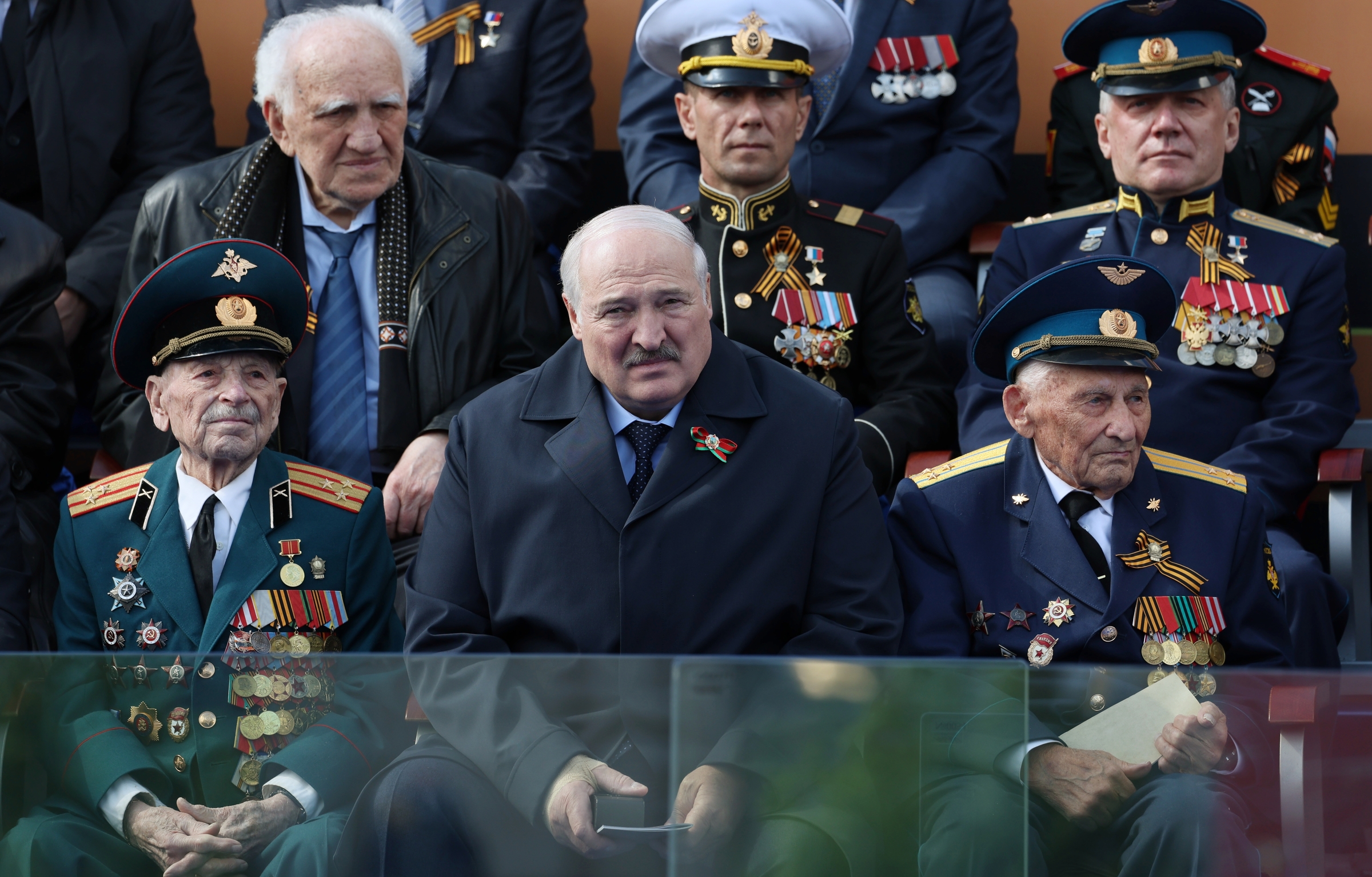 Tổng thống Belarus Alexander Lukashenko dự lễ duyệt binh kỷ niệm Ngày Chiến thắng tại Quảng trường Đỏ, Moskva ngày 9/5. Ảnh: AFP