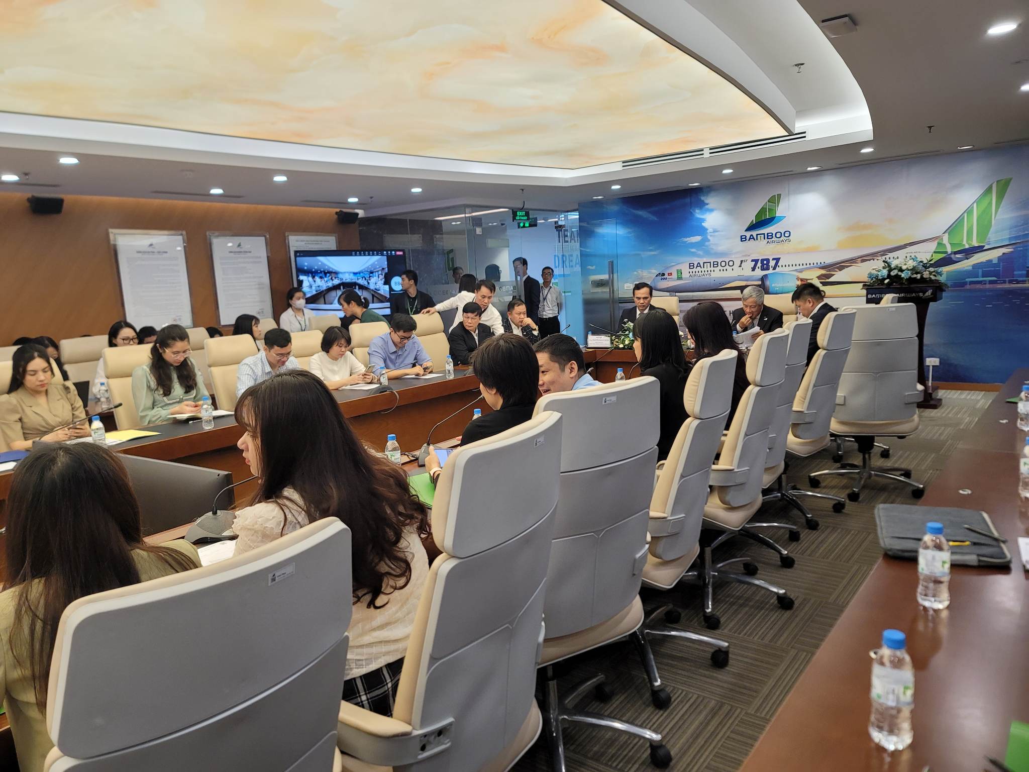 Phiên họp Đại hội đồng cổ đông thường niên của Bamboo Airways diễn ra sáng 9/5 tại Hà Nội. Ảnh: Anh Tú