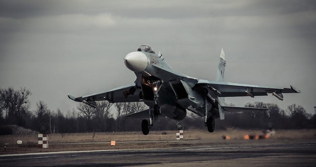 Tiêm kích Su-27 thuộc Hạm đội Baltic của Nga cất cánh tháng 5/2022. Ảnh: BQP Nga