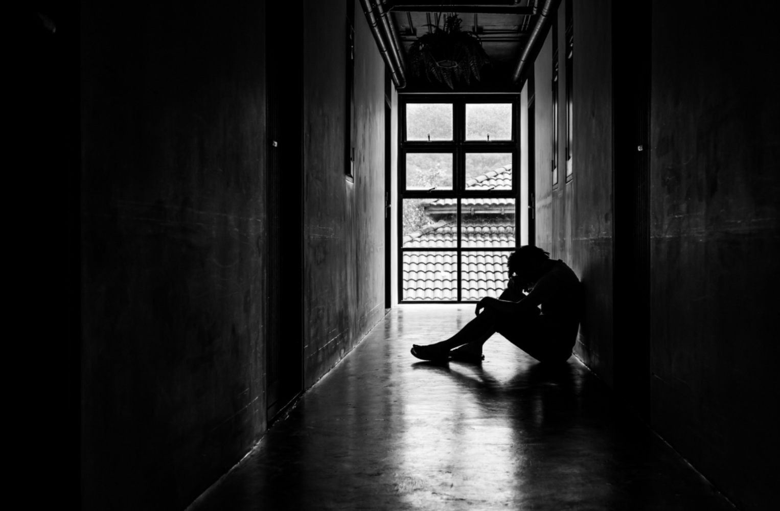 Nhiều hội nhóm độc hại trên mạng xã hội lợi dụng lúc tinh thần của người dùng không ổn định để thực hiện hành vi xấu. Ảnh minh họa: 123rf