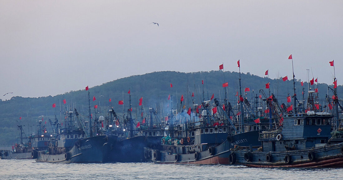 Các tàu cá Trung Quốc cập cảng thành phố Thanh Đảo, tỉnh Sơn Đông năm 2020. Ảnh: AFP