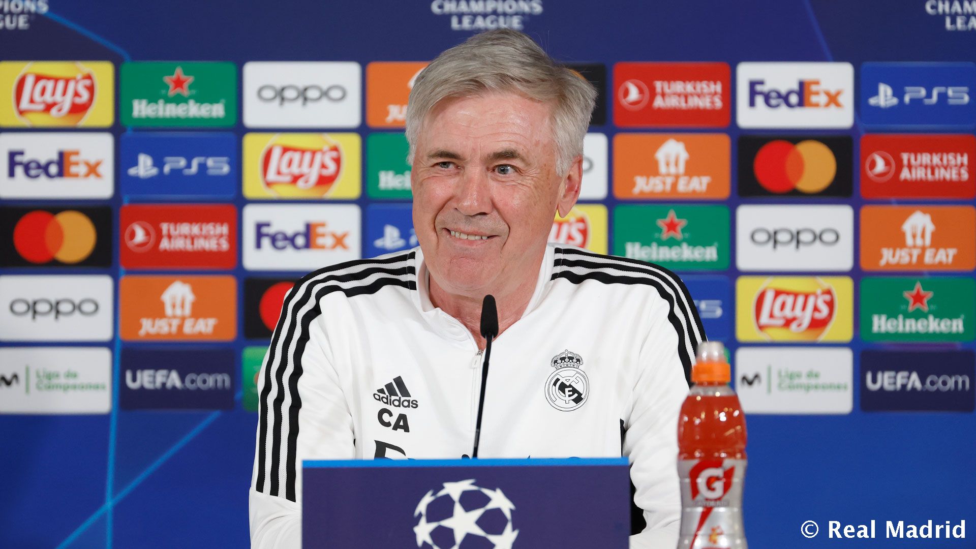 HLV Ancelotti trong buổi họp báo trước trận Real - Man City ở bán kết lượt đi Champions League. Ảnh: realmadrid.com