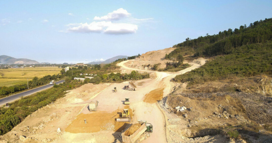 Một số đoạn tại cao tốc Vân Phong - Nha Trang. Ảnh: Bùi Xuân