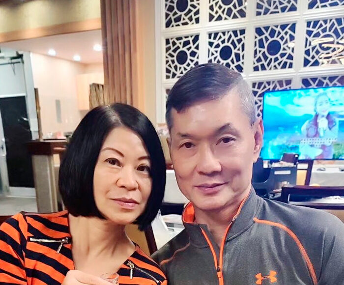 Chu Tỉ Lợi và vợ. Ảnh: HK01