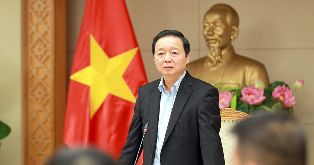 Phó thủ tướng Trần Hồng Hà họp với các đơn vị về dự thảo nghị định mới về đăng kiểm, sáng 4/5. Ảnh: Minh Khôi