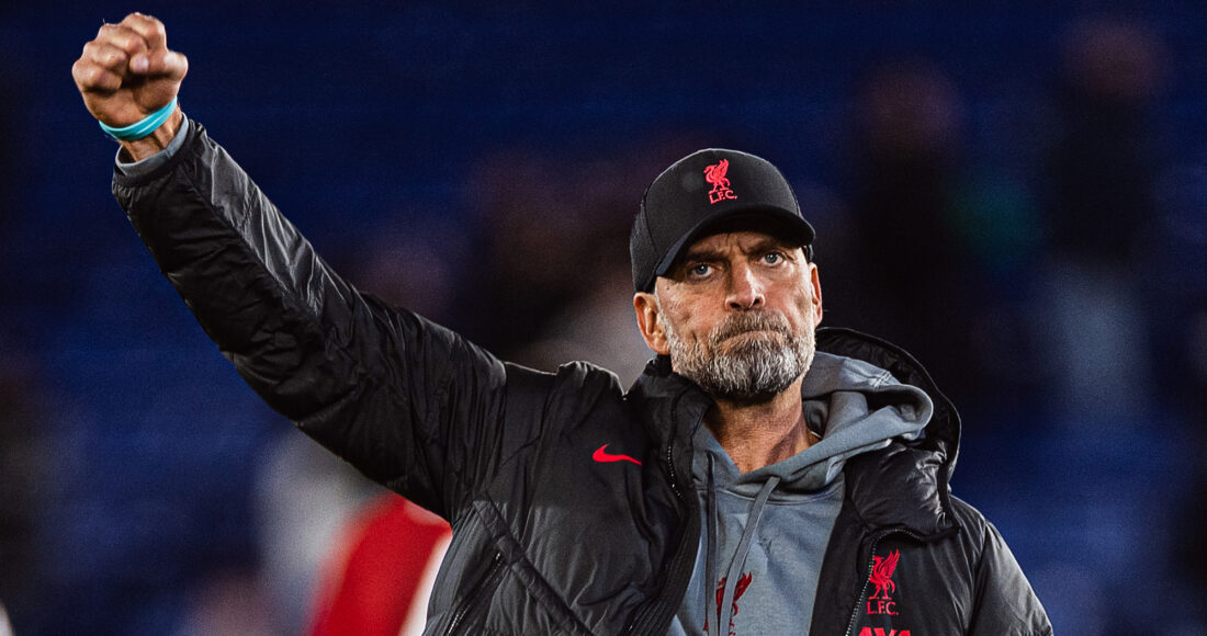 Klopp mừng chiến thắng cùng Liverpool trên sân King Power của Leicester City ngày 15/5. Ảnh: Liverpool FC