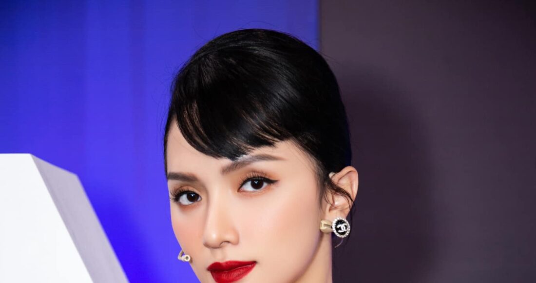 Hoa hậu Hương Giang mặc tôn dáng ghi hình tập 2 sân chơi Đại sứ hoàn mỹ hồi tháng 2. Ảnh: Lê Quốc Khánh