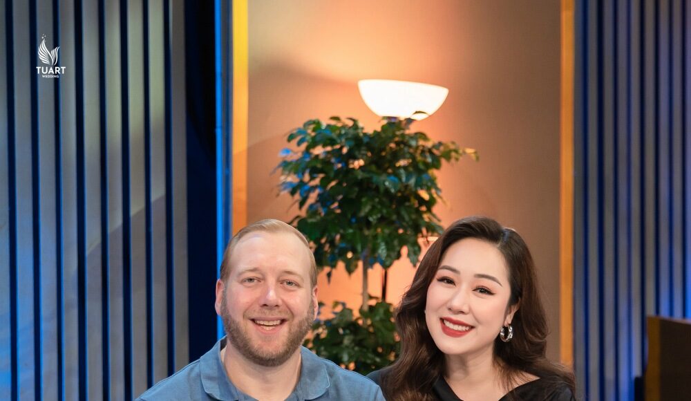 Ngô Phương Lan và chồng tại một chương trình truyền hình hồi tháng 4. Ảnh: Nhân vật cung cấp