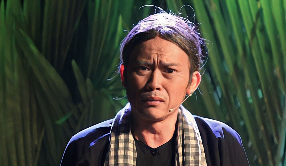 Hoài Linh trong vai ông lão miền Tây của kịch chuyển thể truyện Nguyễn Ngọc Tư.