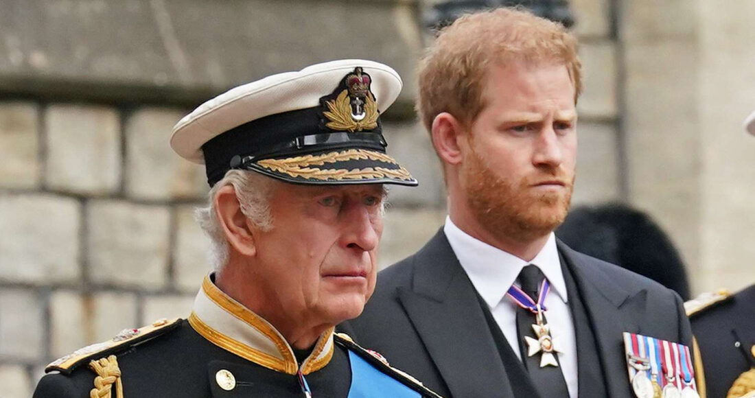 Vua Charles III trong bộ quân phục dự đám tang mẹ là cố Nữ hoàng Elizabeth II, tháng 9/2022. Ảnh: AP