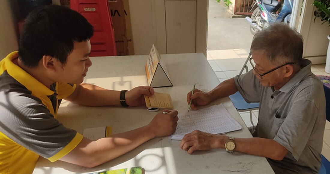 Hướng dẫn chi trả trợ cấp cho người già trên 80 tuổi, tháng 4/2021. Ảnh:Hà Ngọc