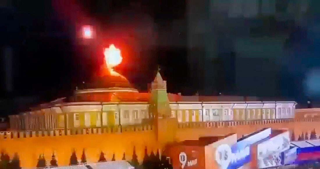 Vật thể phát nổ trên nóc Điện Kremlin ở thủ đô Moskva, Nga ngày 3/5. Ảnh: Reuters