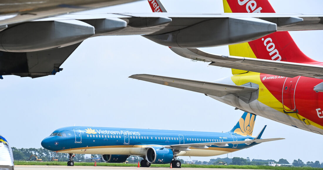 Máy bay các hãng hàng không đỗ tại sân bay Nội Bài. Ảnh: Giang Huy