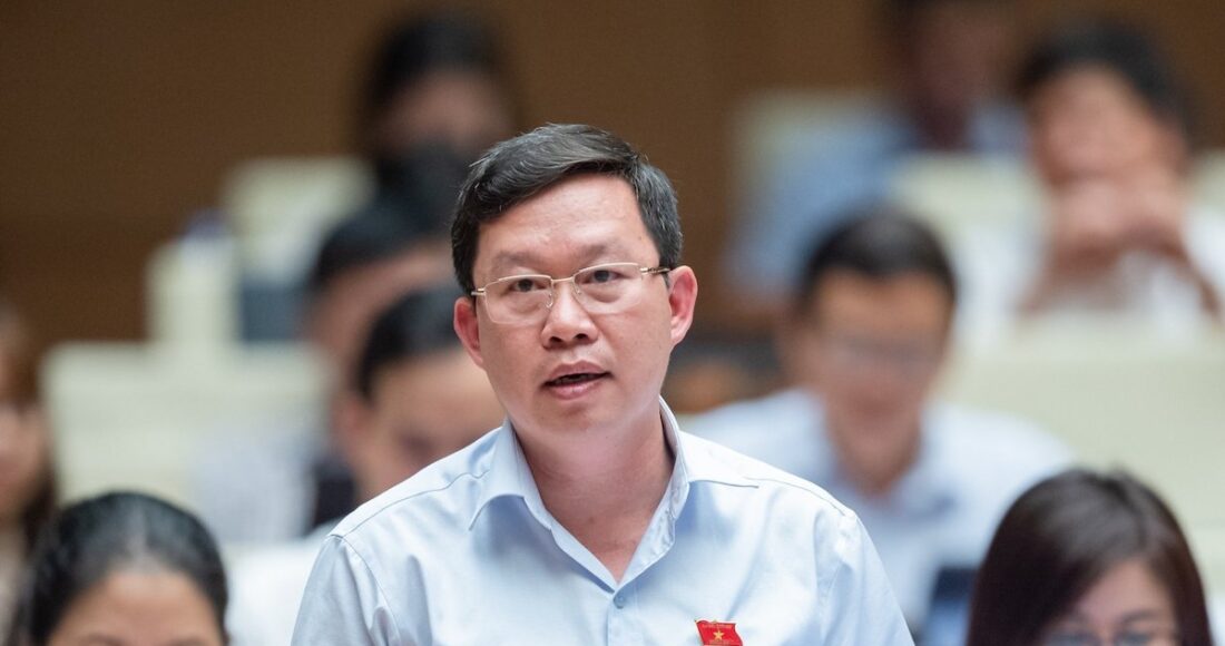 Đại biểu Nguyễn Công Luận (Yên Bái) phát biểu tại phiên thảo luận về Luật Giá (sửa đổi), chiều 23/5. Ảnh: Hoàng Phong