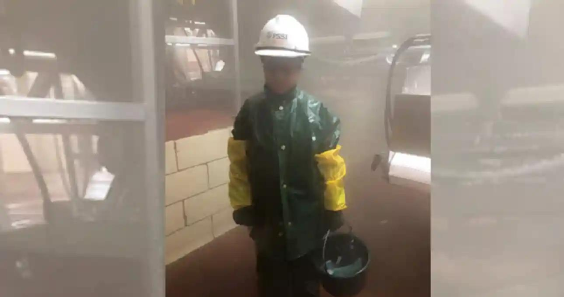 Một thiếu niên làm việc tại nhà máy giết mổ JBS, bang Nebraska, Mỹ. Ảnh: DOL