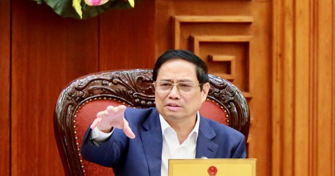 Thủ tướng Phạm Minh Chính chỉ đạo tại cuộc họp về cung ứng điện, chiều 19/5. Ảnh: VGP