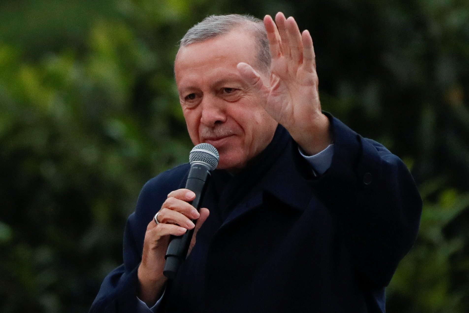 Tổng thống Thổ Nhĩ Kỳ Tayyip Erdogan phát biểu trước người ủng hộ ở Istanbul hôm 28/5. Ảnh: Reuters