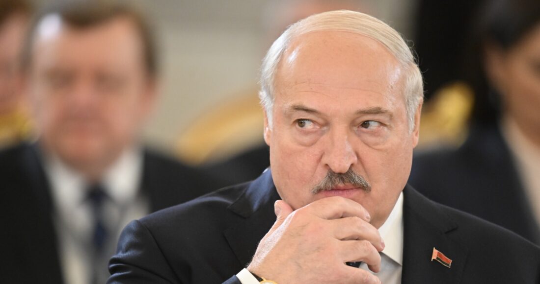 Tổng thống Belarus Alexander Lukashenko tham dự một cuộc họp tại Điện Kremlin, Nga ngày 25/5. Ảnh: AFP