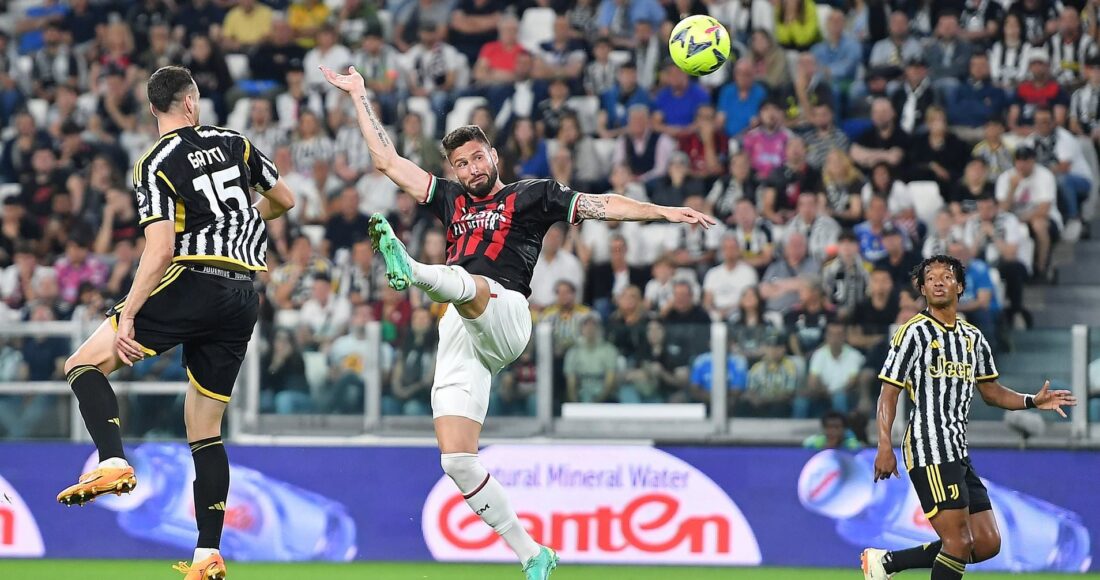Giroud đánh đầu ghi bàn giúp Milan hạ Juventus 1-0. Ảnh: EPA