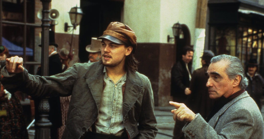 Diễn viên Leonardo DiCaprio (trái) và đạo diễn Martin Scorsese trên phim trường Gangs of New York. Ảnh: Touchstone Pictures