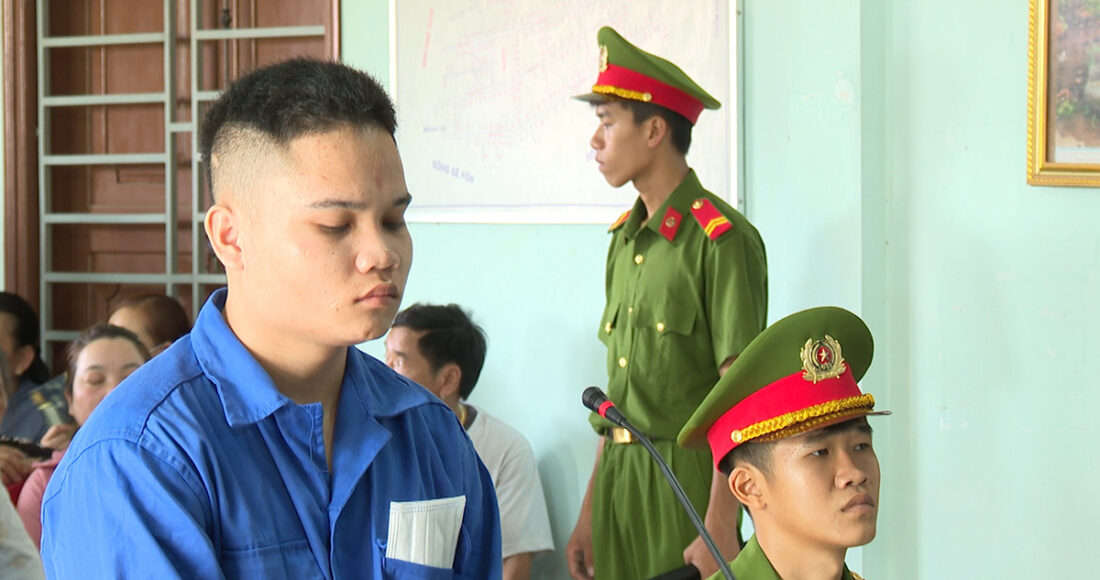 Hồ Lăng tại phiên tòa. Ảnh: Quang Hà