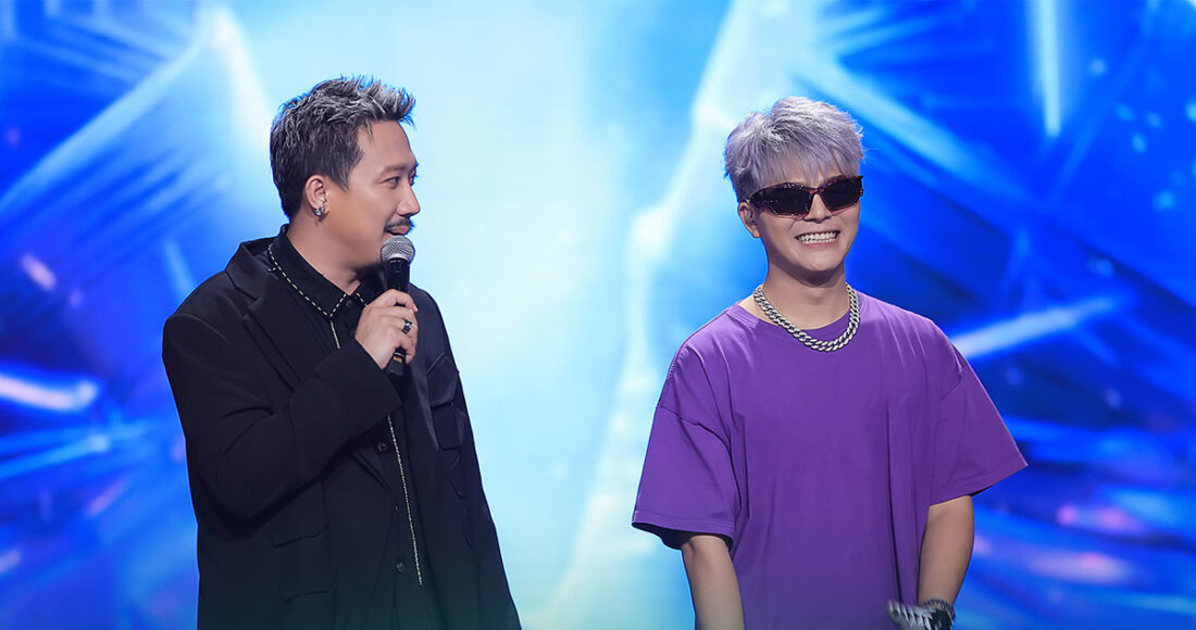 Quang Anh gây chú ý khi xuất hiện trong trailer tập 2 Rap Việt sắp lên sóng. Trên mạng xã hội, nhiều khán giả bất ngờ trước sự lột xác của ca sĩ. Anh cho biết thay đổi phong cách để phù hợp với dòng nhạc EDM, rap đang theo đuổi.