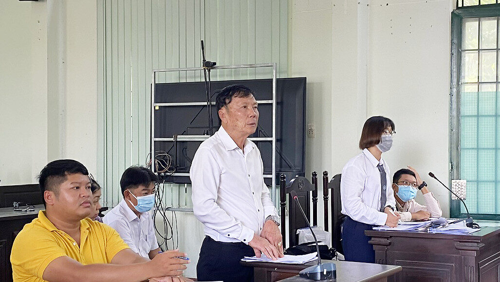 Các bên tham gia phiên tòa ngày 19/7. Ảnh: Hải Duyên