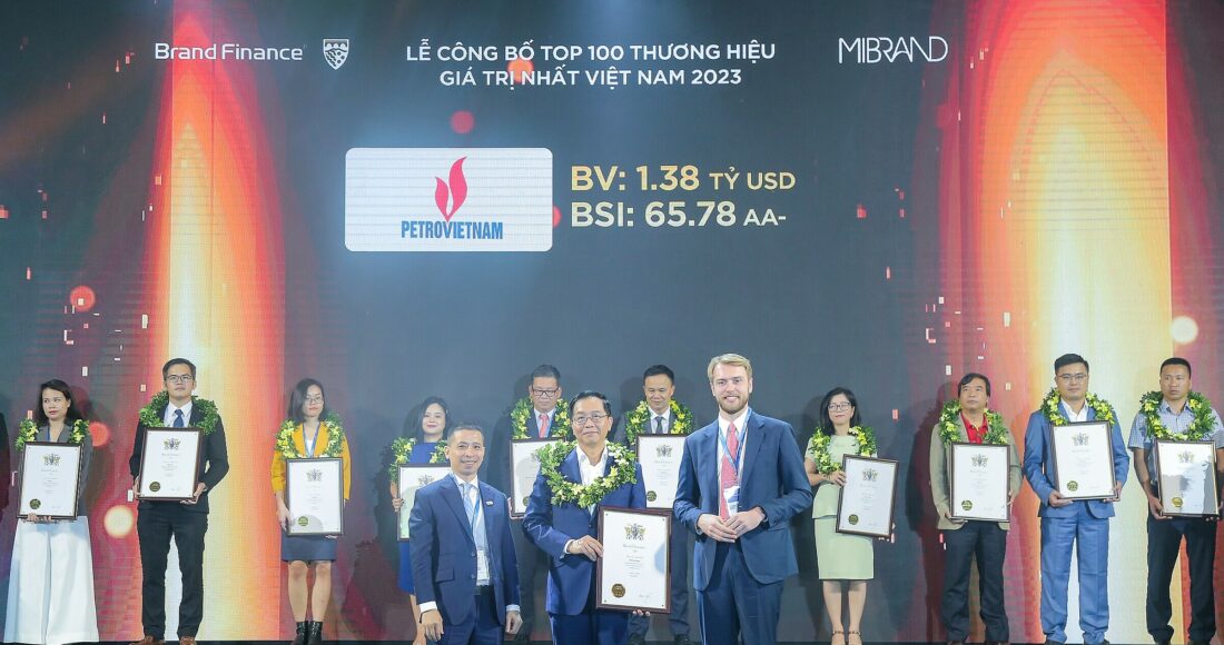 Ông Trần Quang Dũng, Trưởng Ban Truyền thông và Văn hóa doanh nghiệp đại diện Petrovietnam tại lễ công bố Top 100 Thương hiệu giá trị nhất Việt Nam, sáng 15/8. Ảnh: Petrovietnam