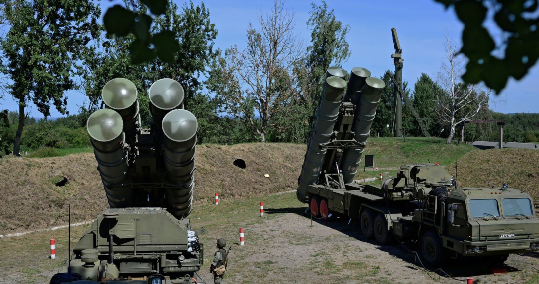 Hệ thống S-400 của Nga trong cuộc diễn tập ở Kaliningrad hồi tháng 8/2020. Ảnh: Reuters